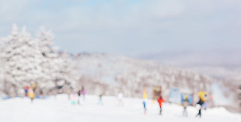 Holiday skiiers enjoying the outdoors featured image