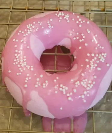 Raspberry Donut Bath Bomb Kit