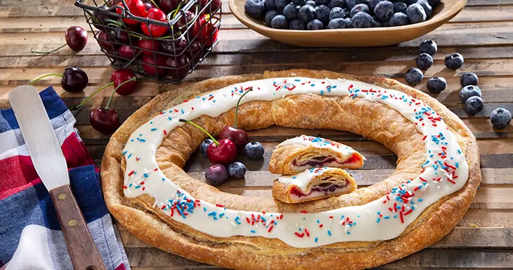 red white and blue kringle.jpg